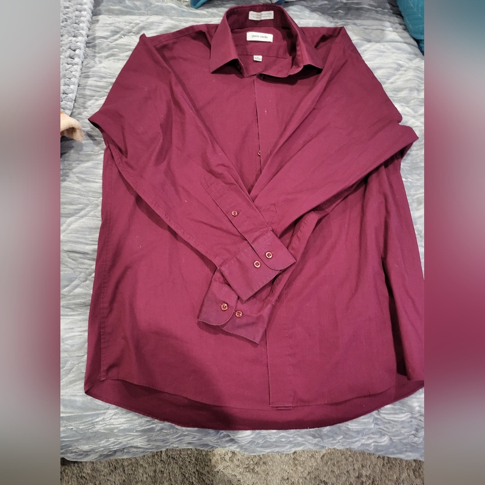 Mens med. 15-15 1/2 neck..dress shirt..